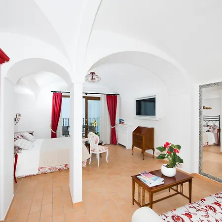 Elegant In With Private Pool Villa Positano