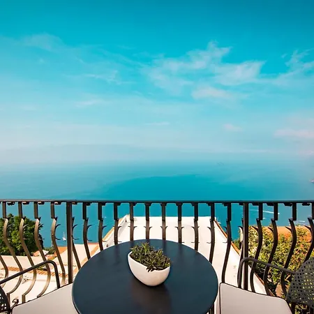 Elegant In With Private Pool Positano